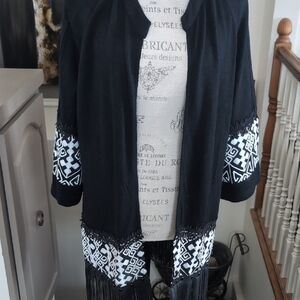 Ness Black and White Patterned Women's Sweater With Fringe P2P 21 Length 33
